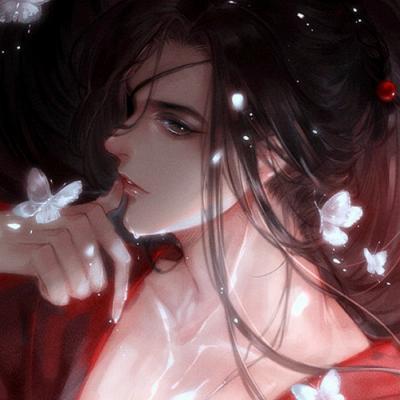 麻辣烫阿姨下跪道歉后家长仍嘲讽